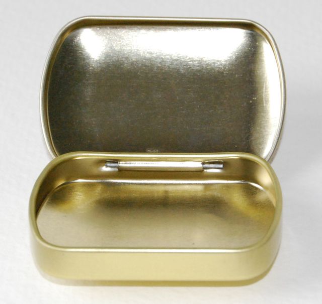 Open Leonardt Storage Tin