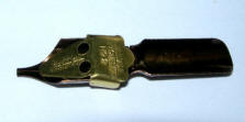 Underside of Roundhand Nib with Reservoir attatched